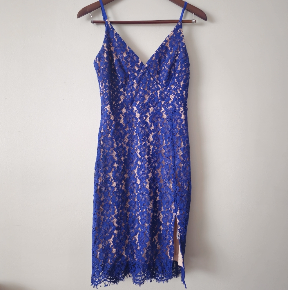 Lulus Lace Midi Dress